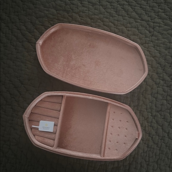 Kendra Scott Danielle Medium Case in Terracotta - Picture 5 of 7